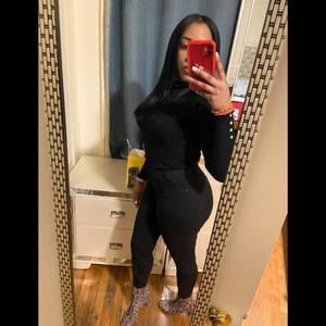 Meet your Posher, Natasha